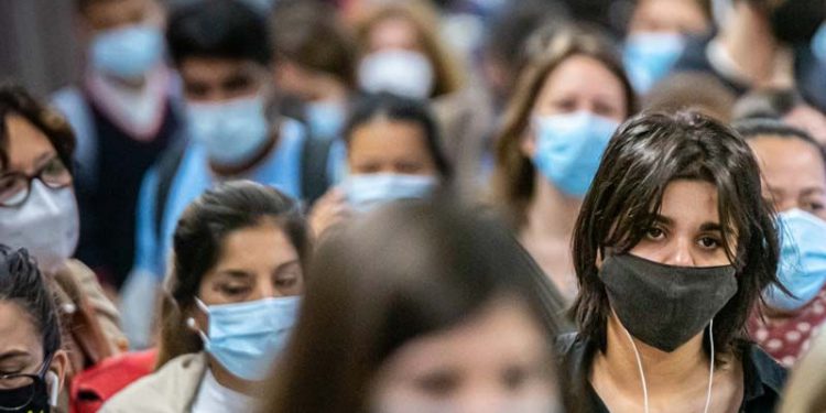 Vuelve la recomendación del uso de mascarillas en Aragón 1 mascarillas e1736330062341