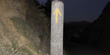 señal camino de la frontera santiago