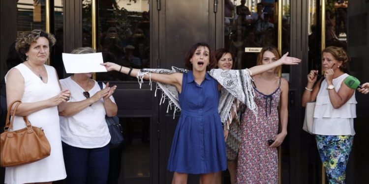 Juana Rivas recibe el indulto parcial del Gobierno de España 1 Juana Rivas Juzgado Indulto