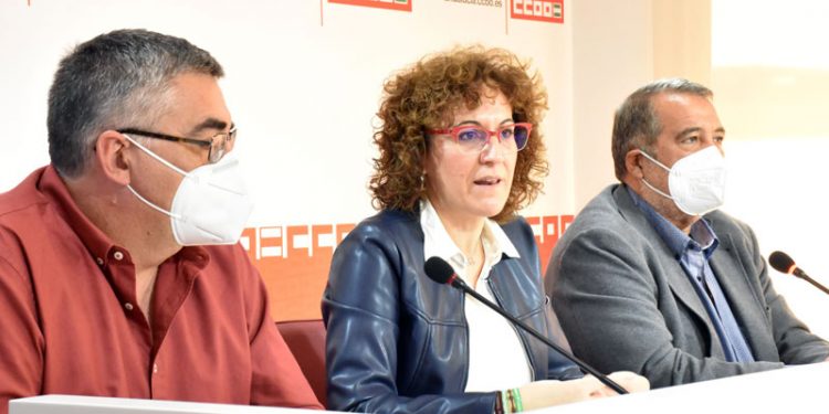 Se dilatan las listas de espera en la sanidad pública andaluza: “la Junta maquilla cifras y oculta datos” 1 Se dilatan las listas de espera en la sanidad pública andaluza: “la Junta maquilla cifras y oculta datos”