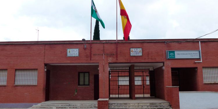 El sindicato USTEA denuncia que la Junta elimina 120 clases en los colegios públicos de la provincia de Sevilla 1 colegio público ángel ganivet sevilla recorte clases junta andalucia
