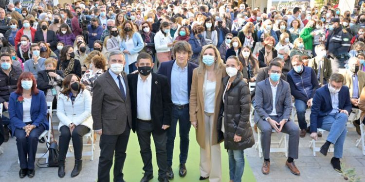Jaén presume de la calidad de sus aceites de oliva con el chef Jordi Cruz como gran invitado 1 fiesta primer aceite jaen baeza jordi cruz