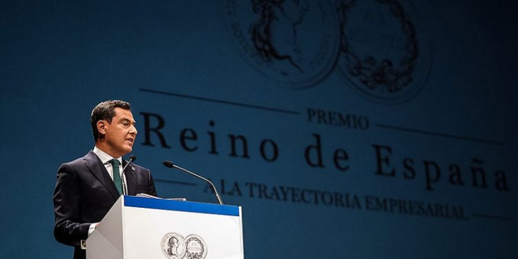 Moreno Bonilla: "Estaremos siempre al lado de quienes crean empleo y riqueza” 1 juanma moreno presidente junta de andalucia