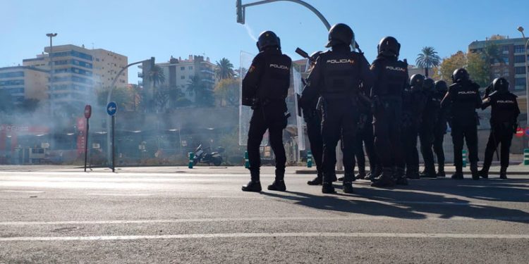 Los trabajadores del sector del metal de Cádiz cumplen su segundo día de protestas 1 protestas trabajadores sector metal cadiz