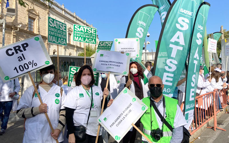 Profesionales sanitarios reclaman ante el Parlamento andaluz «una financiación adecuada para la Sanidad Pública»
