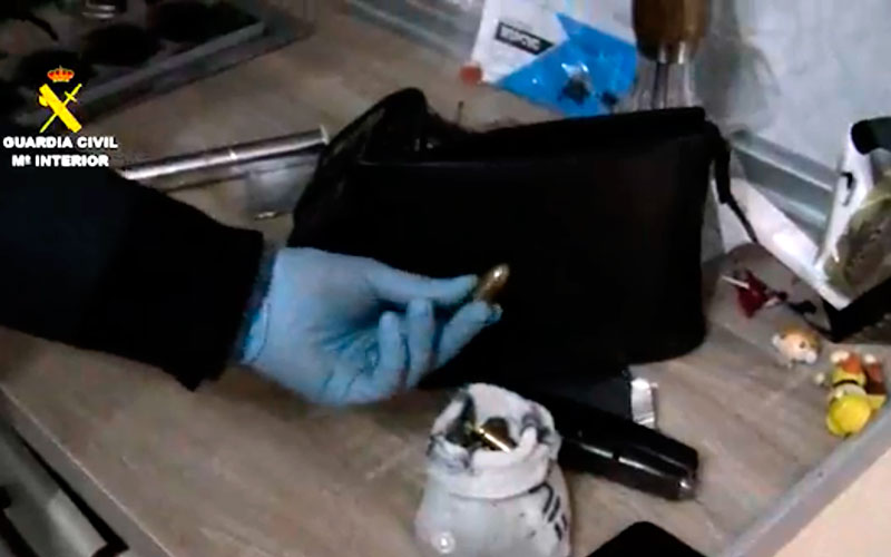 Desarticulada en Granada una organización que traficaba con armas robadas de última generación