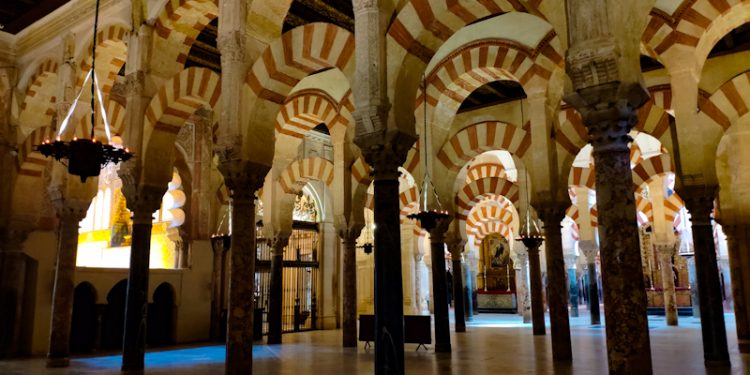 La Mezquita de Córdoba recupera el 58 por ciento de visitantes 1 Interior Mezquita de Córdoba