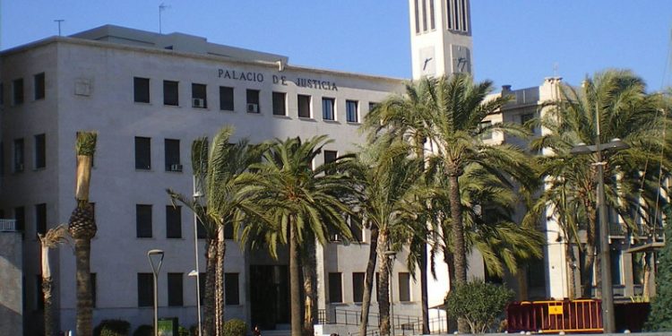 Condenados dos menores por abusar de una compañera en el interior del aula en ausencia del profesor 1 audiencia provincial almeria