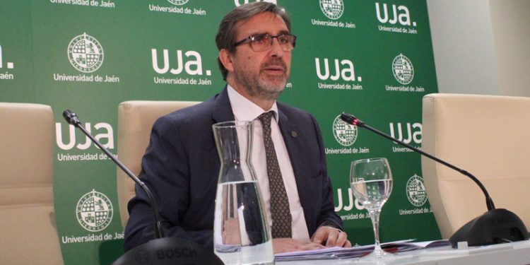 El Rector de la Universidad de Jaén advierte de "enormes desequilibrios" en el modelo de financiación de la Junta 1 rector universidad de jaen