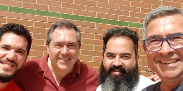 Los candidatos dedican la jornada de reflexión a descansar en compañía de sus familiares y amigos