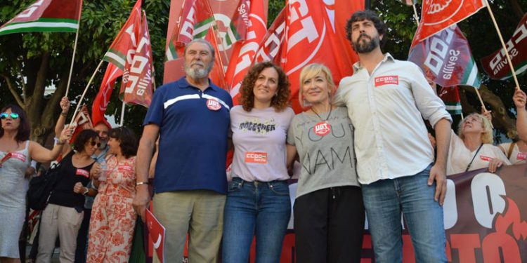 CCOO y UGT exigen al empresariado un incremento de salarios acorde a la subida de precios 1 concentracion ugt ccoo andalucia salarios empresarios