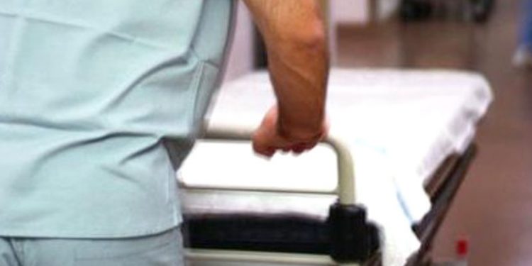 El Defensor del Pueblo admite la queja de CSIF sobre las funciones "obsoletas y sexistas" del colectivo de celadores 1 El Defensor del Pueblo admite la queja de CSIF sobre las funciones «obsoletas y sexistas» del colectivo de celadores