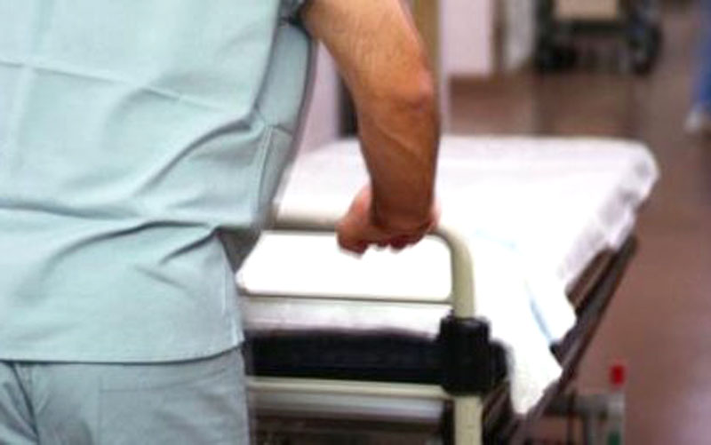 El Defensor del Pueblo admite la queja de CSIF sobre las funciones «obsoletas y sexistas» del colectivo de celadores