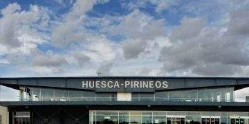 aeropuerto huesca pirineos