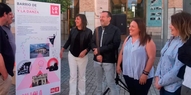 Lola Ranera prioriza los barrios de Zaragoza ante el abandono del PP durante cuatro años 1 lora ranera psoe candidata alcadia zaragoza