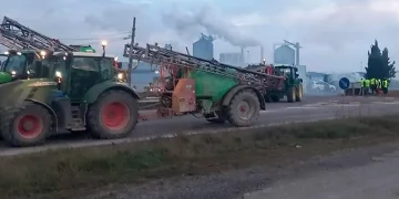 El malestar de los agricultores de Aragón se deja sentir de nuevo en las carreteras