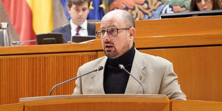 Las Cortes de Aragón respaldan la iniciativa del PAR para mantener la oferta educativa del IES de Castejón de Sos 1 Las Cortes de Aragón respaldan la iniciativa del PAR para mantener la oferta educativa del IES de Castejón de Sos