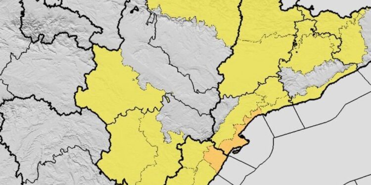 AEMET alerta de lluvias y tormentas este martes en zonas especificas de Aragon 2