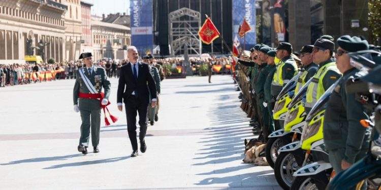 Azcón destaca el «papel fundamental» de la Guardia Civil durante la celebración de su Patrona