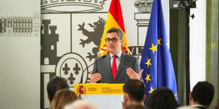 El ministro Bolaños resalta los avances de la nueva Ley en la resolución extrajudicial de conflictos durante unas jornadas celebradas el viernes 1 El ministro Bolaños resalta los avances de la nueva Ley en la resolución extrajudicial de conflictos durante unas jornadas celebradas el viernes