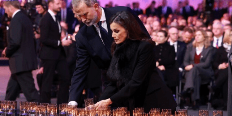 Asociaciones y políticos destacan la «doble moral» de la realeza española