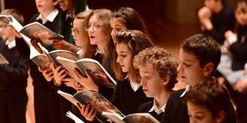 Voces de Francia y Letonia, además de Basilio Astúlez, se dan cita en Saulus