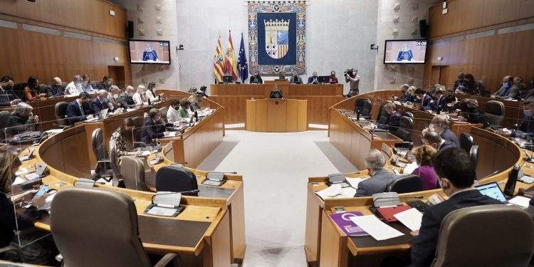 PP y Vox frenan en las Cortes de Aragón una propuesta para garantizar el aborto en los hospitales públicos