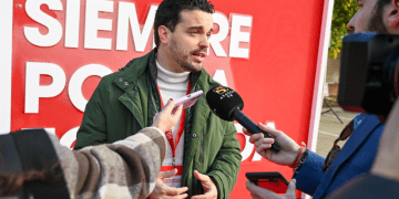 Villagrasa defiende Aragón «con corazón y cabeza» en Sevilla