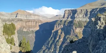 Descubre el nuevo mirador de Ordesa accesible suspendido sobre el vacio y con im