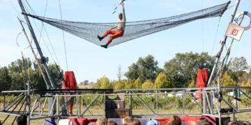 El circo vuelve a encantar a poblaciones de menos de 600 habitantes