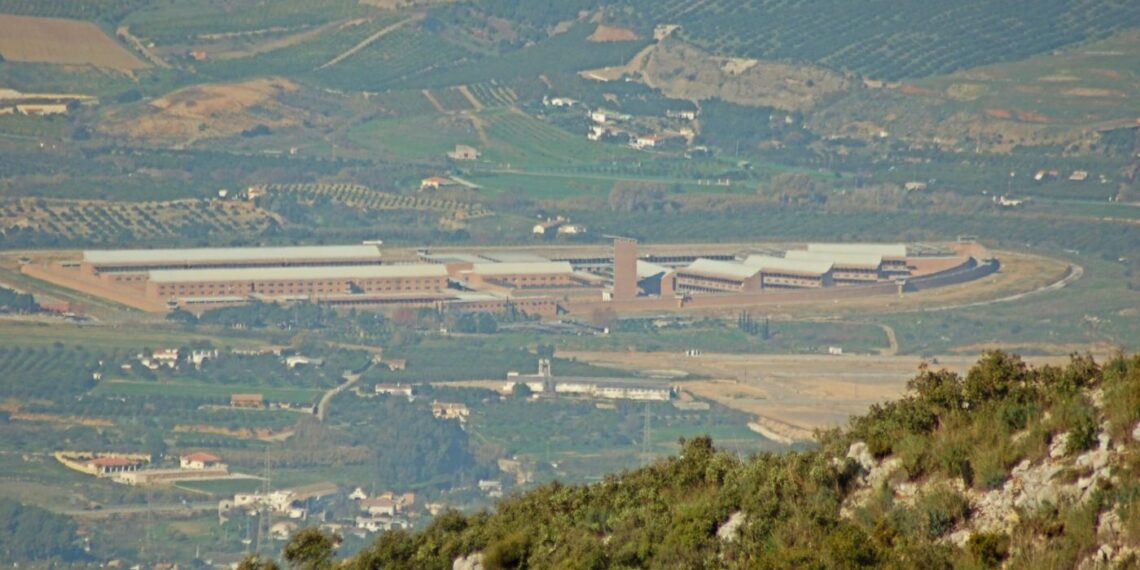 Huesca inaugura asesoria en adicciones para informar reconocer problemas y fomen