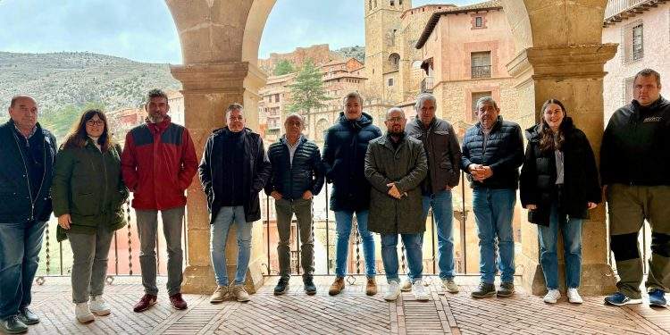 Izquierdo pide mejoras en la red de telecomunicaciones en la Comarca Sierra de Albarracín para impulsar el teletrabajo y la fijación de población