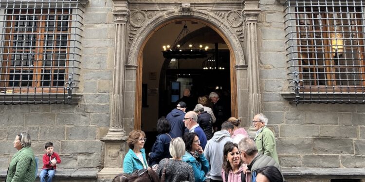 PP de Jaca defiende la transparencia en Oroel Park y critica la hipocresia del P