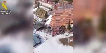 Una treintena de personas, afectadas por el accidente del telesilla de Astún