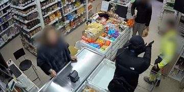 Dos detenidos en Fonz en un atraco a punta de pistola