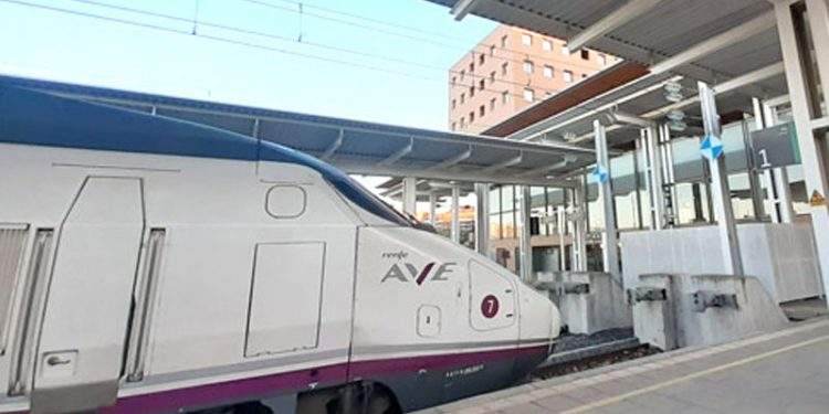 Grupo Heimsall va como un cohete: ya tiene el 99% de la luz 1 Un nuevo AVE une a Huesca con Madrid los viernes y los domingos de invierno