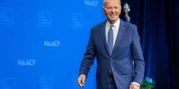 Biden se retira de la carrera electoral de EEUU