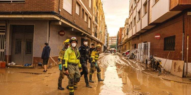 El Gobierno aprueba una regularización extraordinaria para migrantes afectados por las inundaciones de la DANA en Valencia 1 Catarroja agradece el esfuerzo del operativo desplegado por Aragón