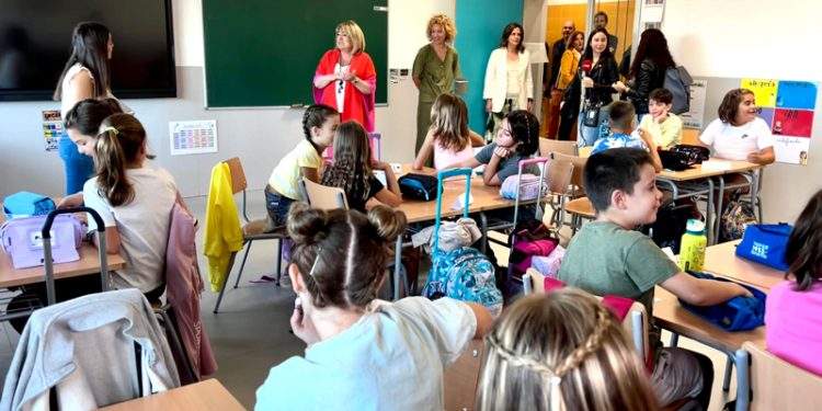 Más de 154.000 alumnos de Infantil, Primaria y Secundaria inician el curso 24-25 en Aragón 1 Más de 154.000 alumnos de Infantil, Primaria y Secundaria inician el curso 24-25 en Aragón