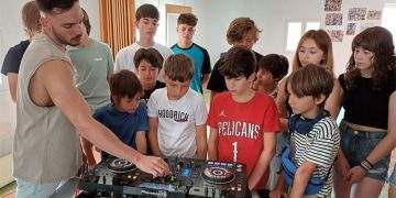 La Diputación de Zaragoza duplica sus ayudas para impulsar la conciliación familiar