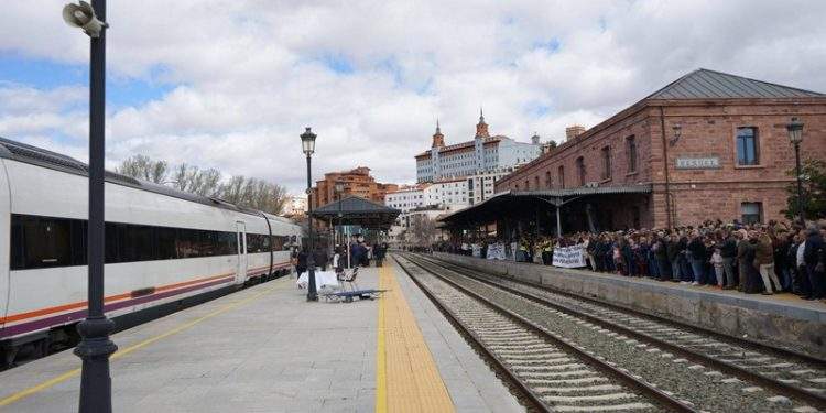 El Gobierno de España anuncia una nueva ruta ferroviaria Teruel-Madrid a partir del mes de noviembre 1 Estacion Tren Teruel