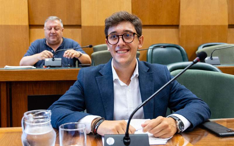 Denuncia socialista a Chueca por «la externalización» de los cursos del IMEFEZ y a Zaragoza Dinámica