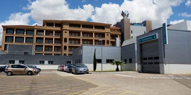 El PSOE insta al Gobierno de Aragón a que agilice los trámites para reformar el Hospital Royo Villanova 1 El PSOE insta al Gobierno de Aragón a que agilice los trámites para reformar el Hospital Royo Villanova