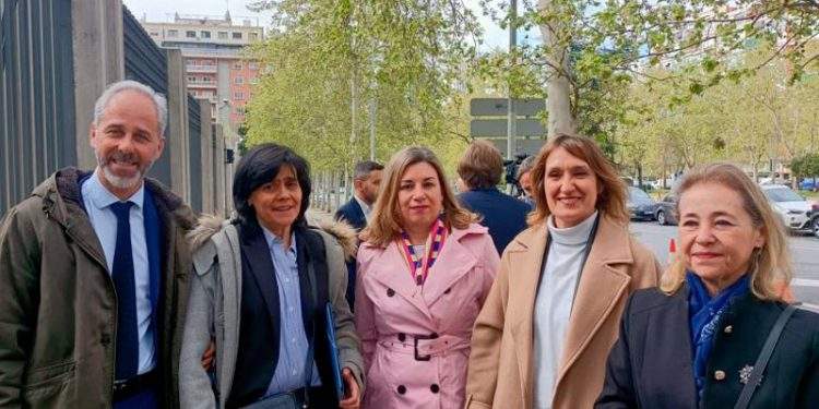 Aragón estudiará la propuesta del Gobierno de financiar el 70% del profesorado extra 1 Aragón estudiará la propuesta del Gobierno de financiar el 70% del profesorado extra