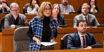 El PSOE acusa a Azcón de promover «el modelo de la privatización» en los servicios públicos