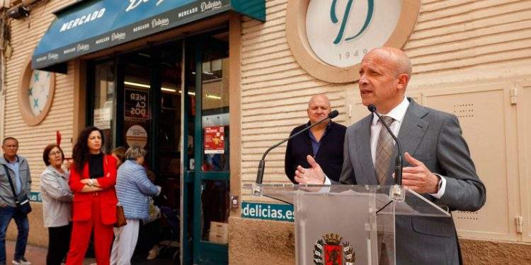 Zaragoza renovará la imagen exterior de los mercados privados que diseñarán jóvenes arquitectos 1 Zaragoza renovará la imagen exterior de los mercados privados que diseñarán jóvenes arquitectos