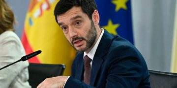 El Gobierno de España aprueba un nuevo modelo de cuidados en la comunidad