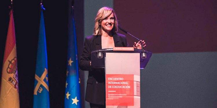 Alegría no deja claro si se presentará o no para liderar el PSOE de Aragón 1 Pilar Alegría señala a la educación como una «herramienta poderosa que beneficia la igualdad»