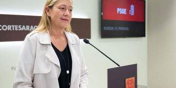 El PSOE tilda de «acto propagandístico» el último anuncio de Azcón
