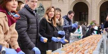 Zaragoza vivió San Valero con la participación de miles de personas